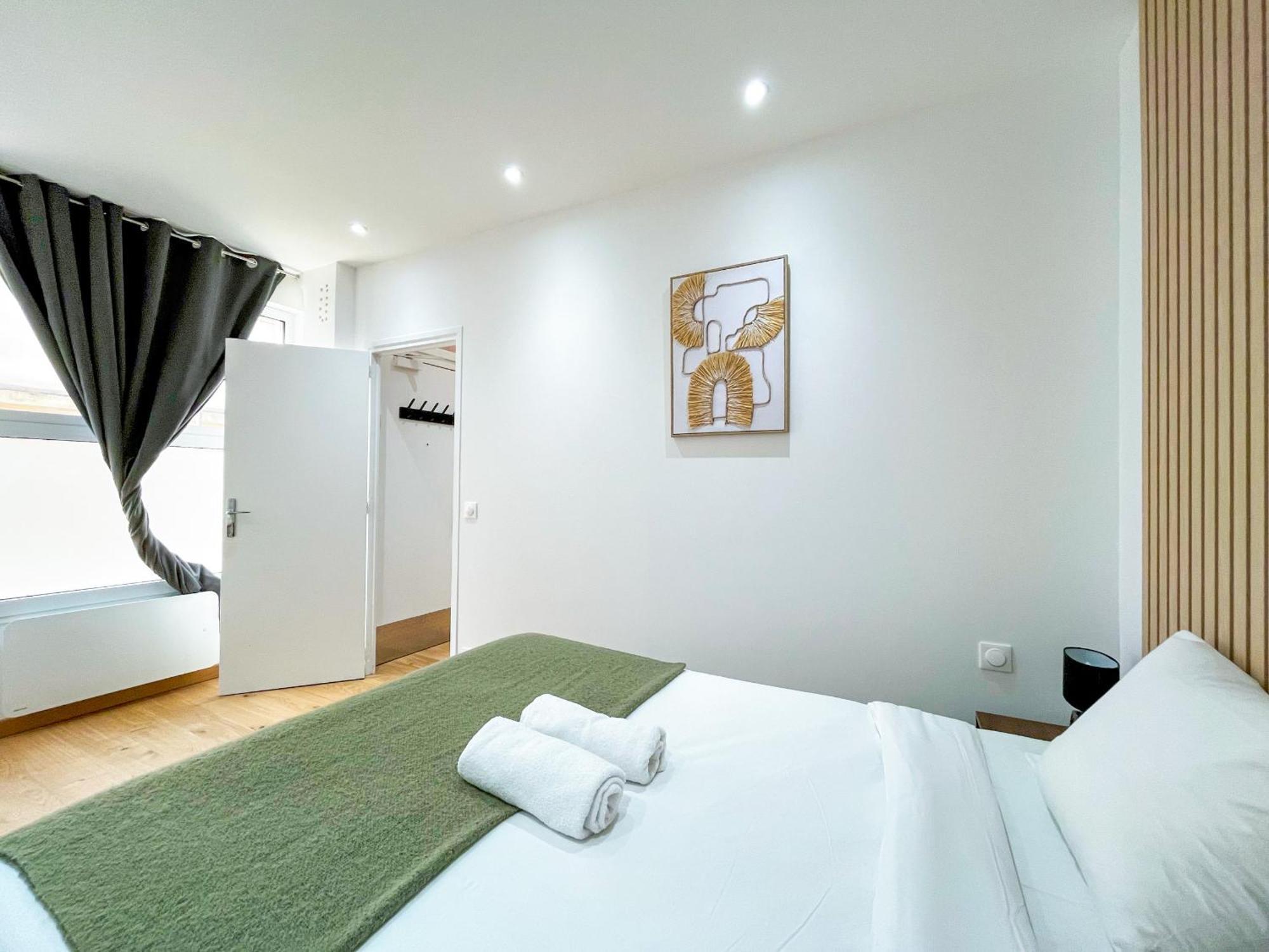 Urban Flat 198 - Maison De Basfroi * Paris